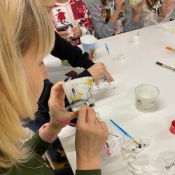 Atelier de pictura pe sticla cu vopsea de vitraliu