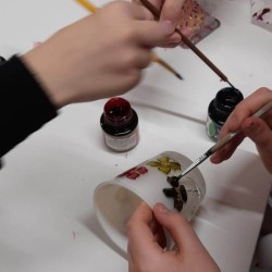 Atelier de pictura pe sticla cu vopsea de vitraliu